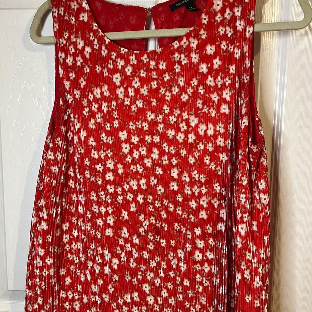Banana Republic Red and White Floral Blouse